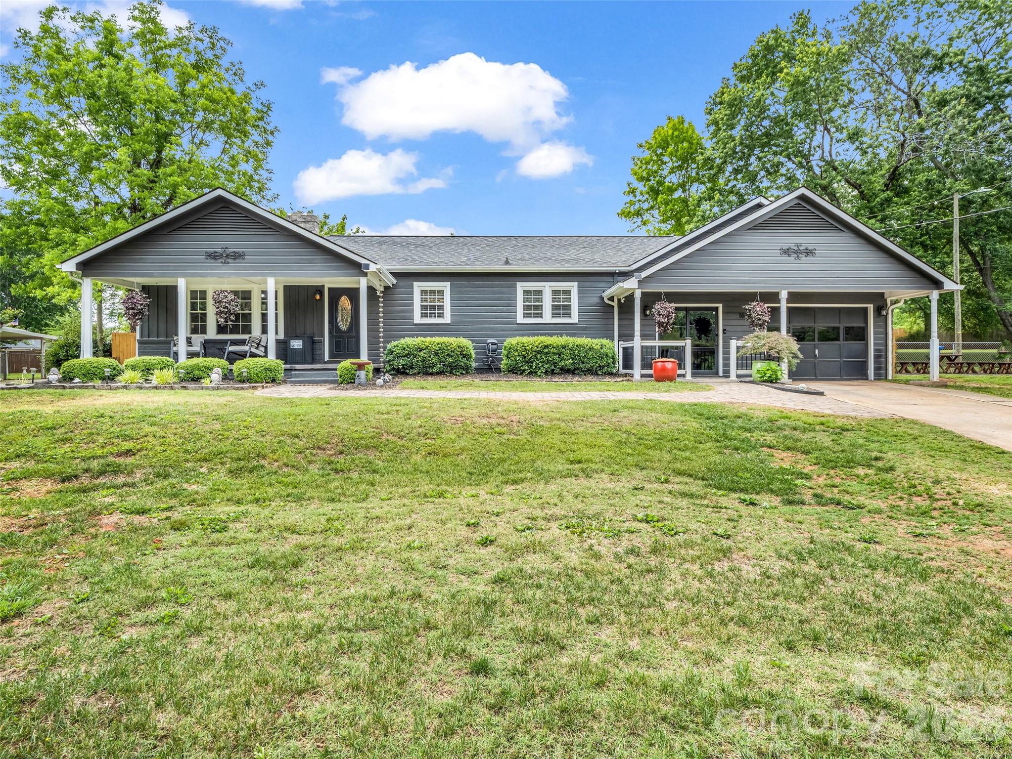 163 Tanner Street Rutherfordton, NC 28139 - Photo 2 of 45
