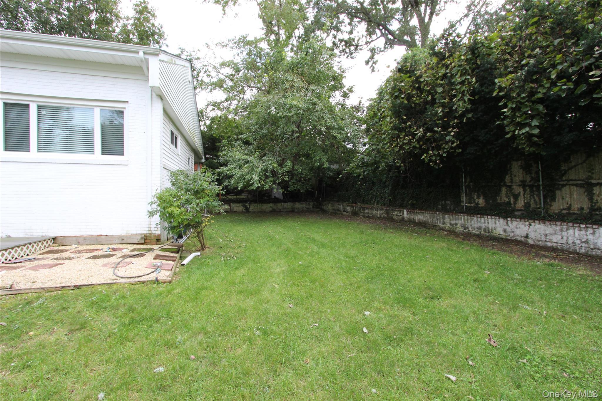 40 Flowerfield Road Sound Beach, NY 11789 - Photo 17 of 22 Gallery Image 17