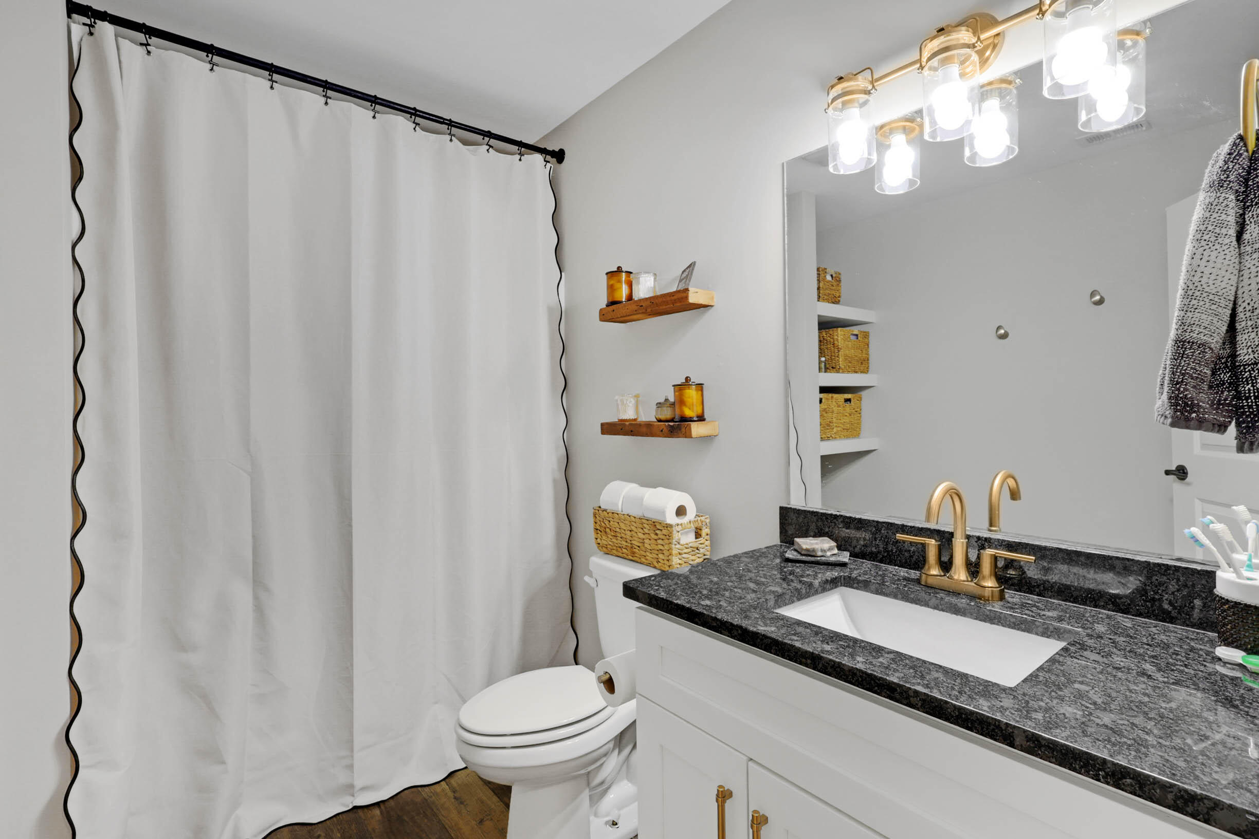 3031 Weatherwood Trail Apison, TN 37302 - Photo 33 of 41 Upstairs 3rd Full Bath