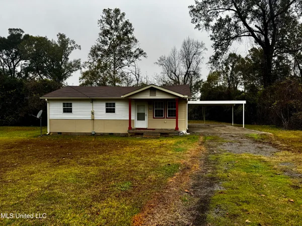 $120,000 | 8 Oak Lane, Natchez, MS 39120