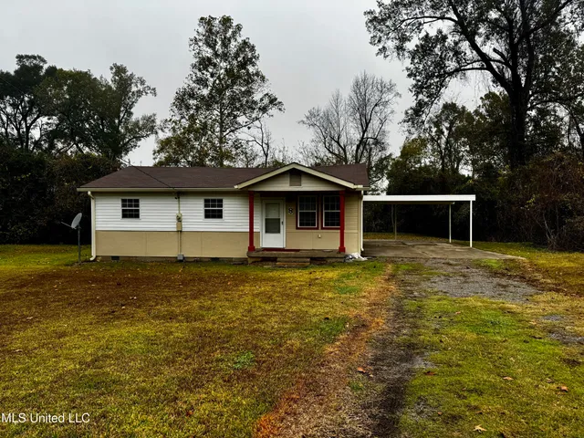$120,000 | 8 Oak Lane, Natchez, MS 39120