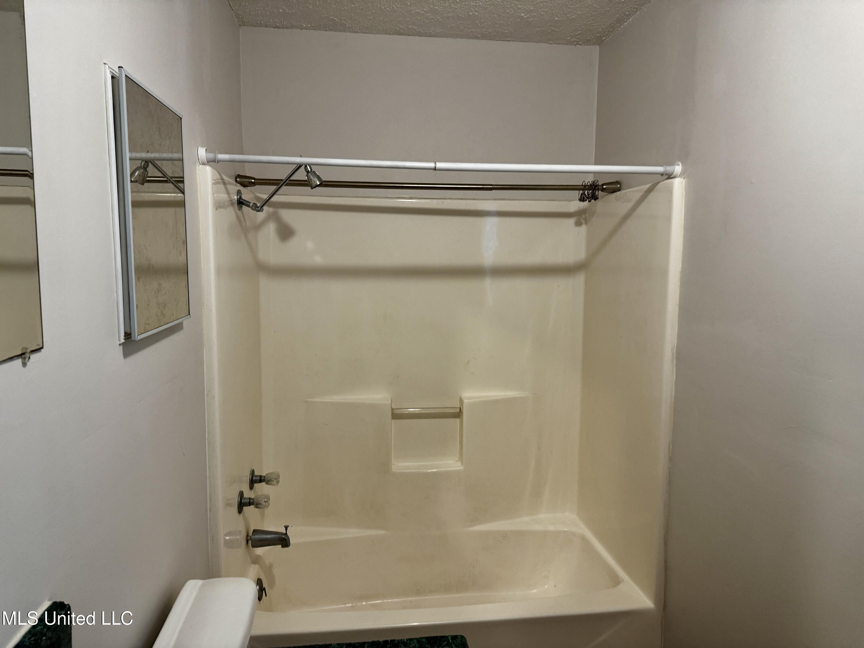 8 Oak Lane Natchez, MS 39120 - Photo 15 of 23 IMG_3032