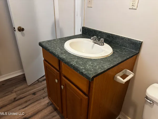 $120,000 | 8 Oak Lane, Natchez, MS 39120