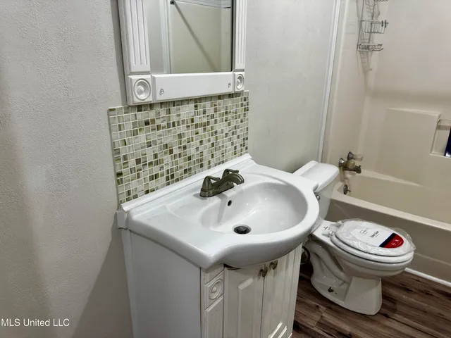 $120,000 | 8 Oak Lane, Natchez, MS 39120