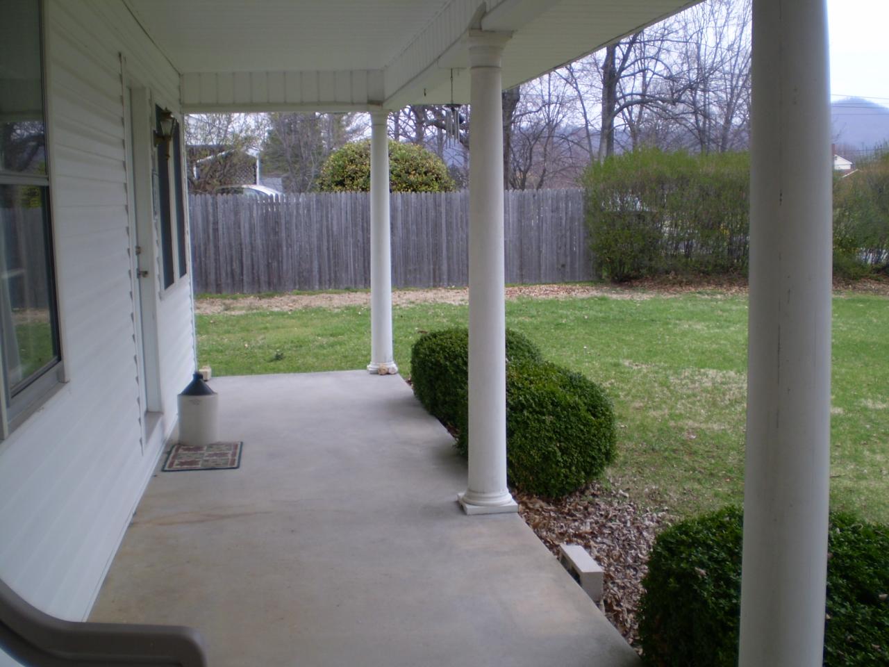 2167 Feather Road Vinton, VA 24179 - Photo 3 of 8 feather