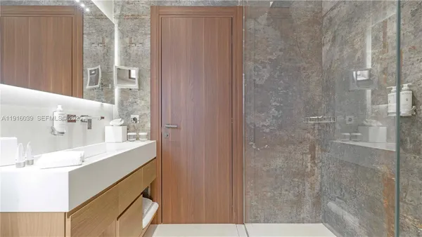 $169,000 | La Belle Isnarde Euclia