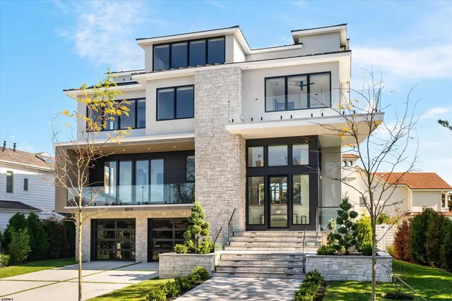 $4,695,000 | 8210 West Bayshore Drive, Margate City, NJ 08402