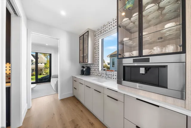 $4,695,000 | 8210 West Bayshore Drive, Margate City, NJ 08402