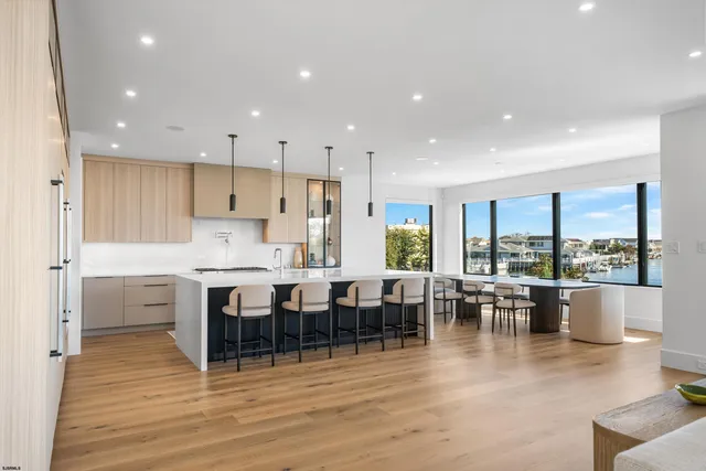 $4,695,000 | 8210 West Bayshore Drive, Margate City, NJ 08402