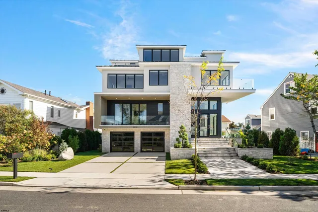 $4,695,000 | 8210 West Bayshore Drive, Margate City, NJ 08402