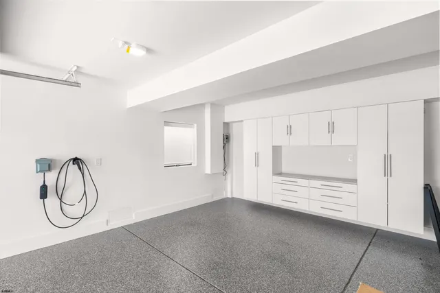 $4,695,000 | 8210 West Bayshore Drive, Margate City, NJ 08402