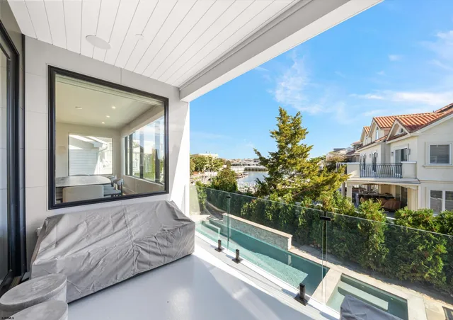 $4,695,000 | 8210 West Bayshore Drive, Margate City, NJ 08402