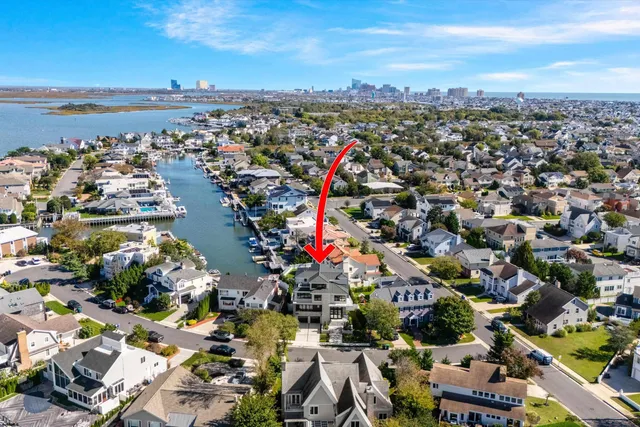 $4,695,000 | 8210 West Bayshore Drive, Margate City, NJ 08402