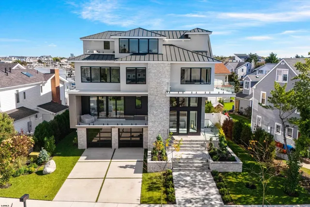 $4,695,000 | 8210 West Bayshore Drive, Margate City, NJ 08402