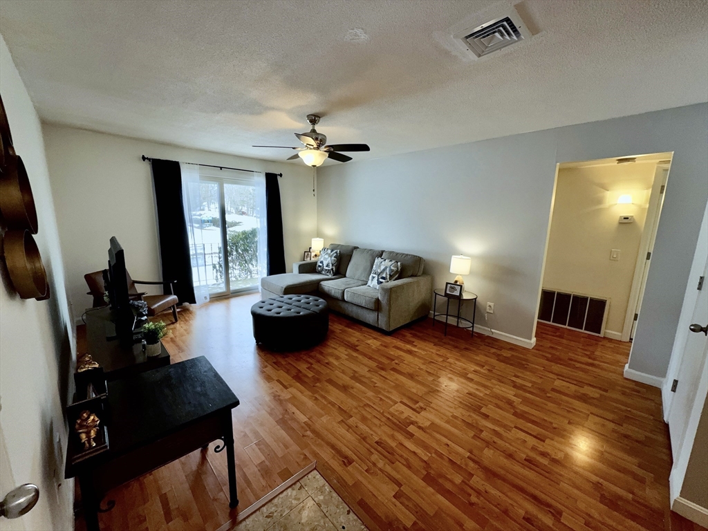 176 Maple Avenue, Unit 721 Rutland, MA 01543 - Photo 3 of 15