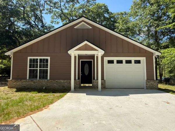 $229,000 | 240 Sims Street, Barnesville, GA 30204