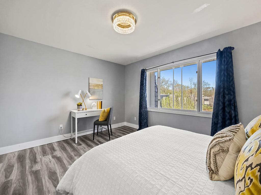 6140 Golden Valley Road Golden Valley, MN 55422 - Photo 13 of 31