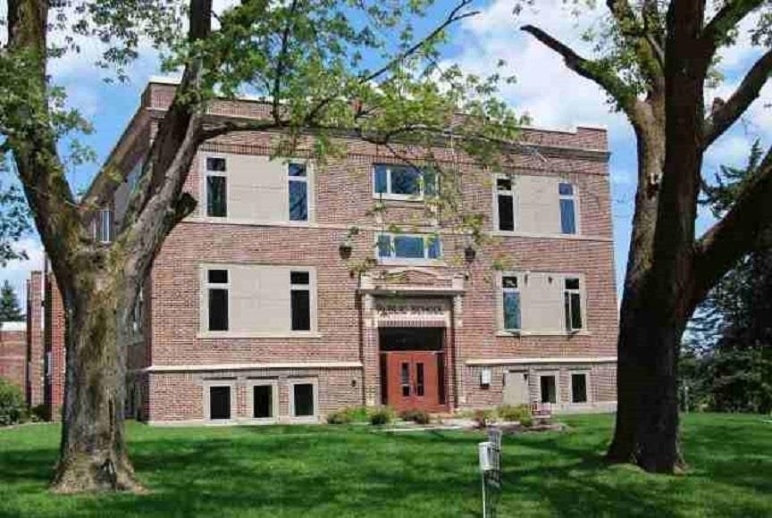 251 Vine Street, Unit 111 Riverside, IA 52327 - Photo 2 of 19 Gallery Image 2