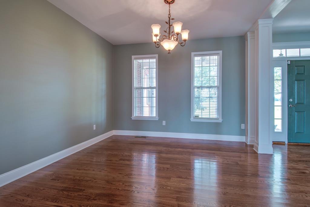 3615 Gunn Road Springfield, TN 37172 - Photo 5 of 30 a view of livingroom with window