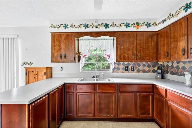 $210,000 | 6226 Southeast 122nd Lane, Belleview, FL 34420