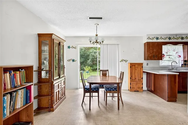 $210,000 | 6226 Southeast 122nd Lane, Belleview, FL 34420