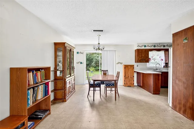 $210,000 | 6226 Southeast 122nd Lane, Belleview, FL 34420