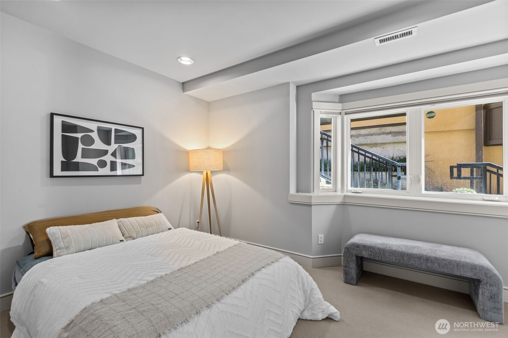 116 Aloha Street, Unit 116 Seattle, WA 98109 - Photo 20 of 28