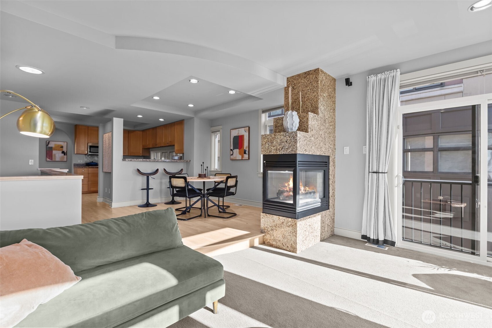 116 Aloha Street, Unit 116 Seattle, WA 98109 - Photo 8 of 28