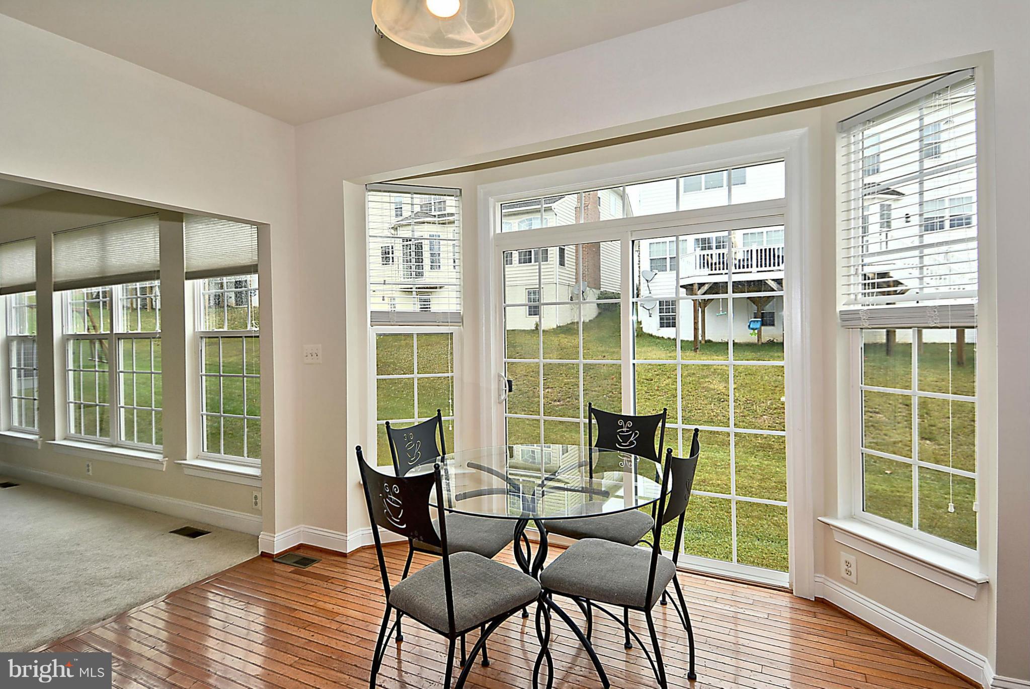 12315 Cypress Spring Road Clarksburg, MD 20871 - Photo 7 of 29 Breakfast Area