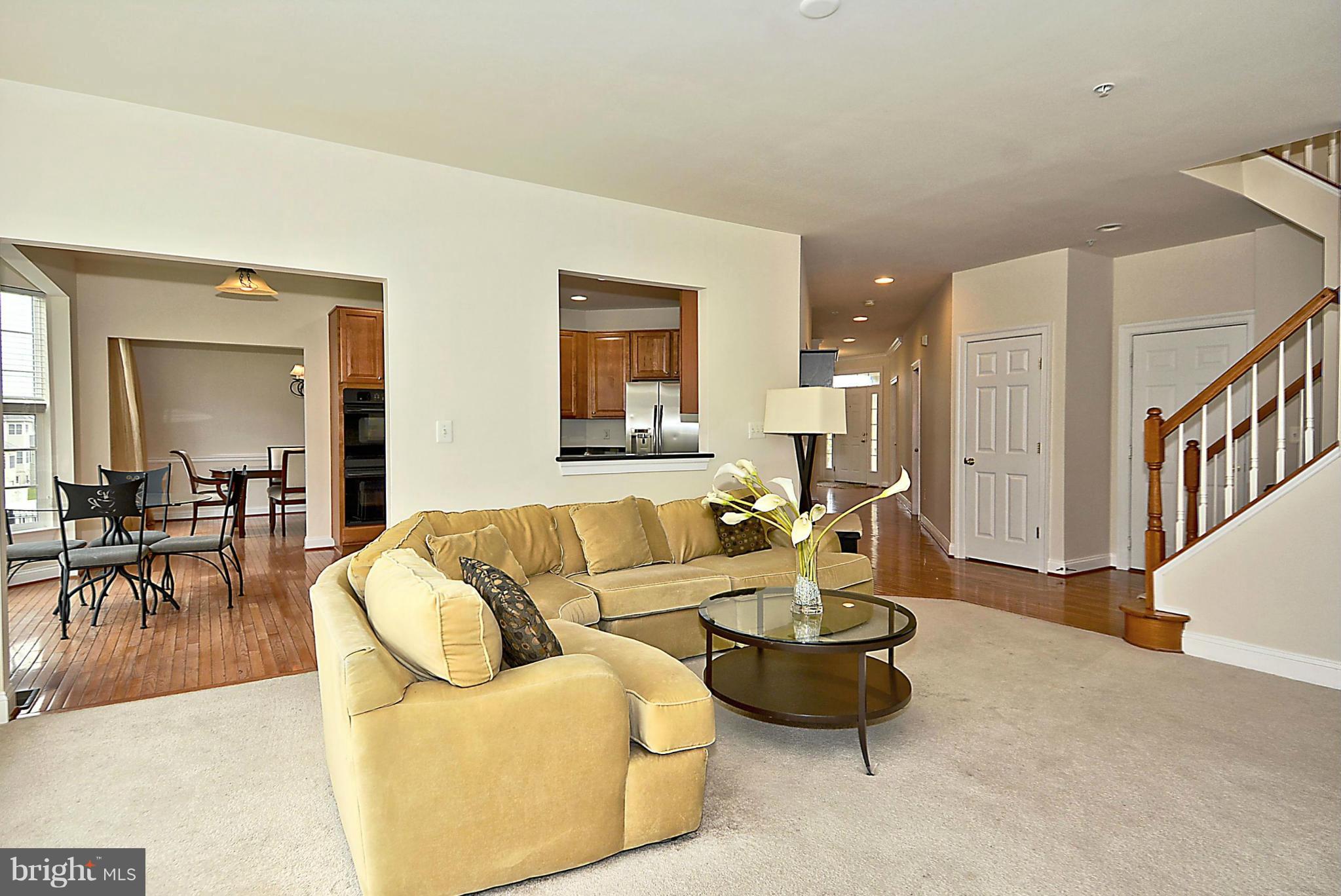 12315 Cypress Spring Road Clarksburg, MD 20871 - Photo 9 of 29 Family Room View 2