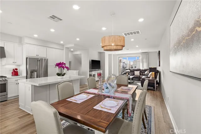 $1,290,000 | 202 Keeper, Irvine, CA 92618