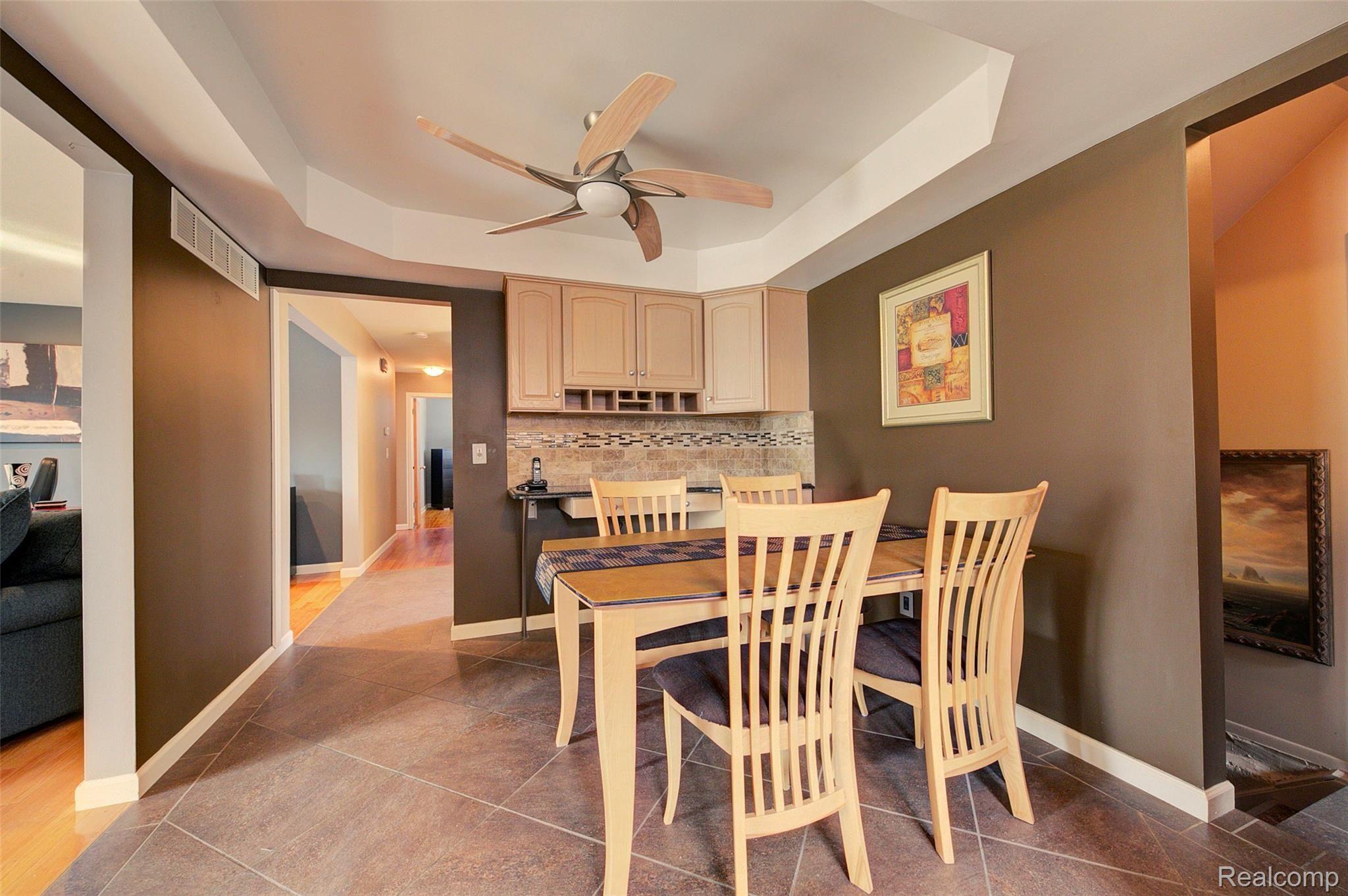 44151 Arlington Road Canton, MI 48187 - Photo 14 of 29 14 Kitchen.jpg
