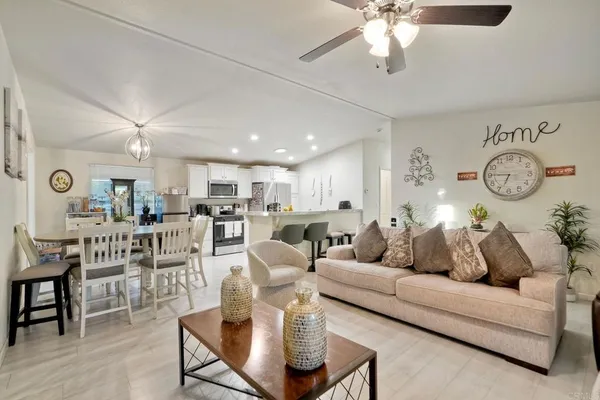 $465,000 | 2700 East Valley Parkway, Unit SPC #81, Escondido, CA 92027