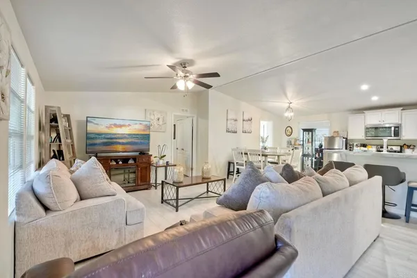 $465,000 | 2700 East Valley Parkway, Unit SPC #81, Escondido, CA 92027
