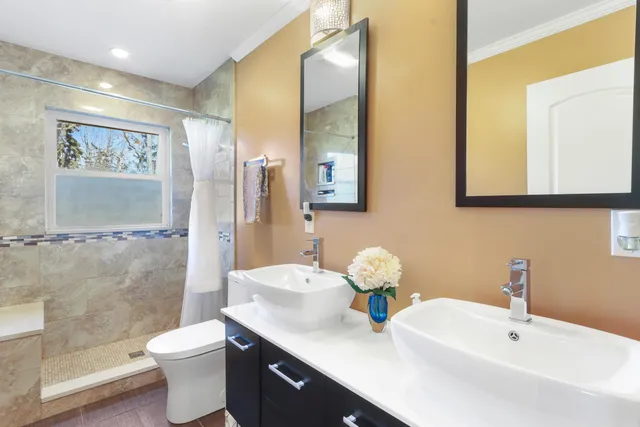 $669,000 | 501 Sue Ann Drive, Lake Geneva, WI 53147