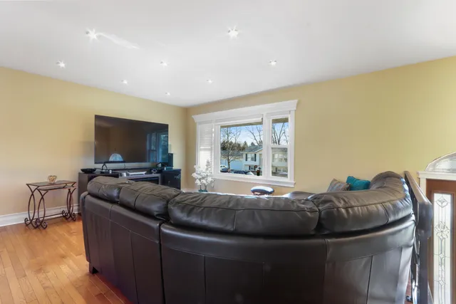 $669,000 | 501 Sue Ann Drive, Lake Geneva, WI 53147