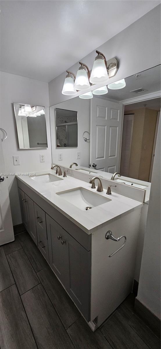 3870 Lyons Road, Unit 2098 Coconut Creek, FL 33073 - Photo 28 of 31 Primary Bathroom