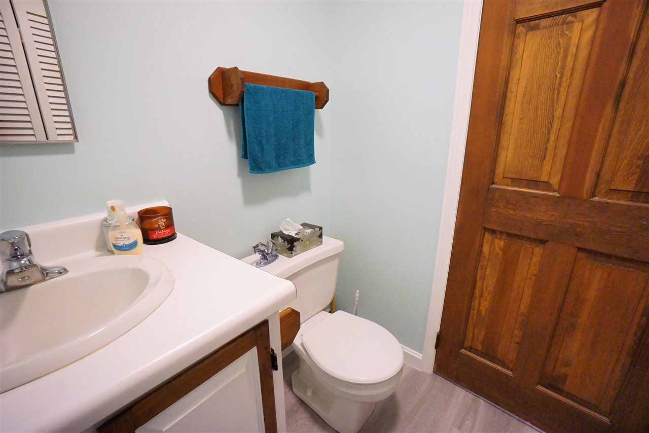 640 River Road Weare, NH 03281 - Photo 10 of 37 Gallery Image 10
