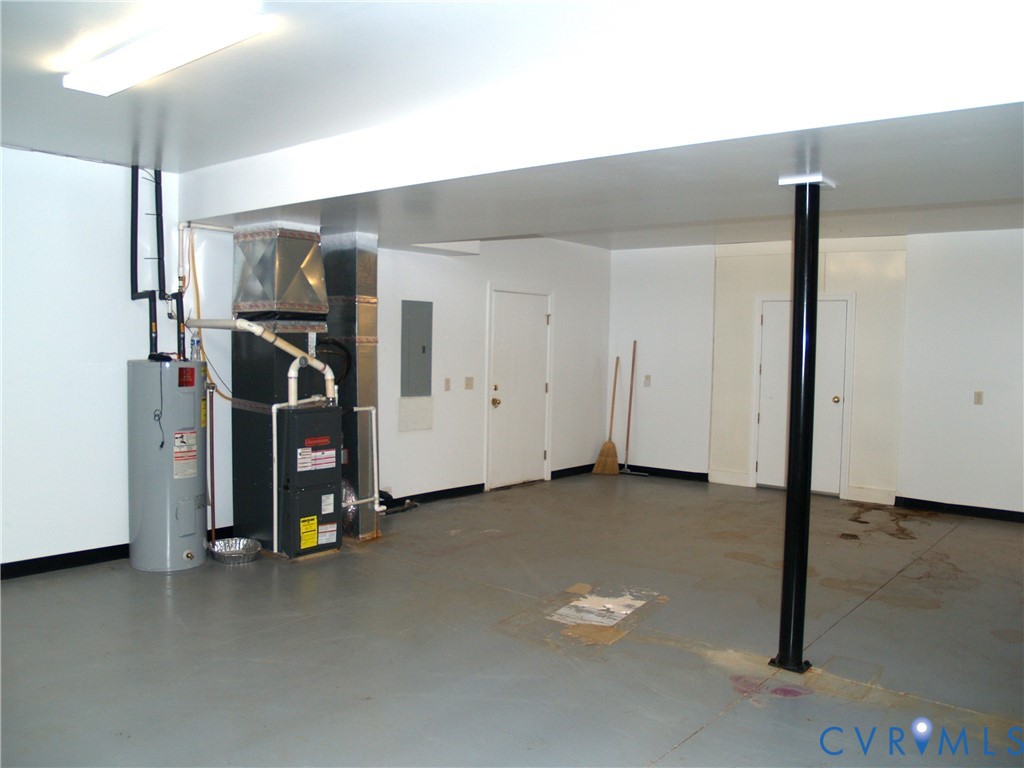 3129 Chickahominy Road Toano, VA 23168 - Photo 23 of 39 a view of a room with gym equipment