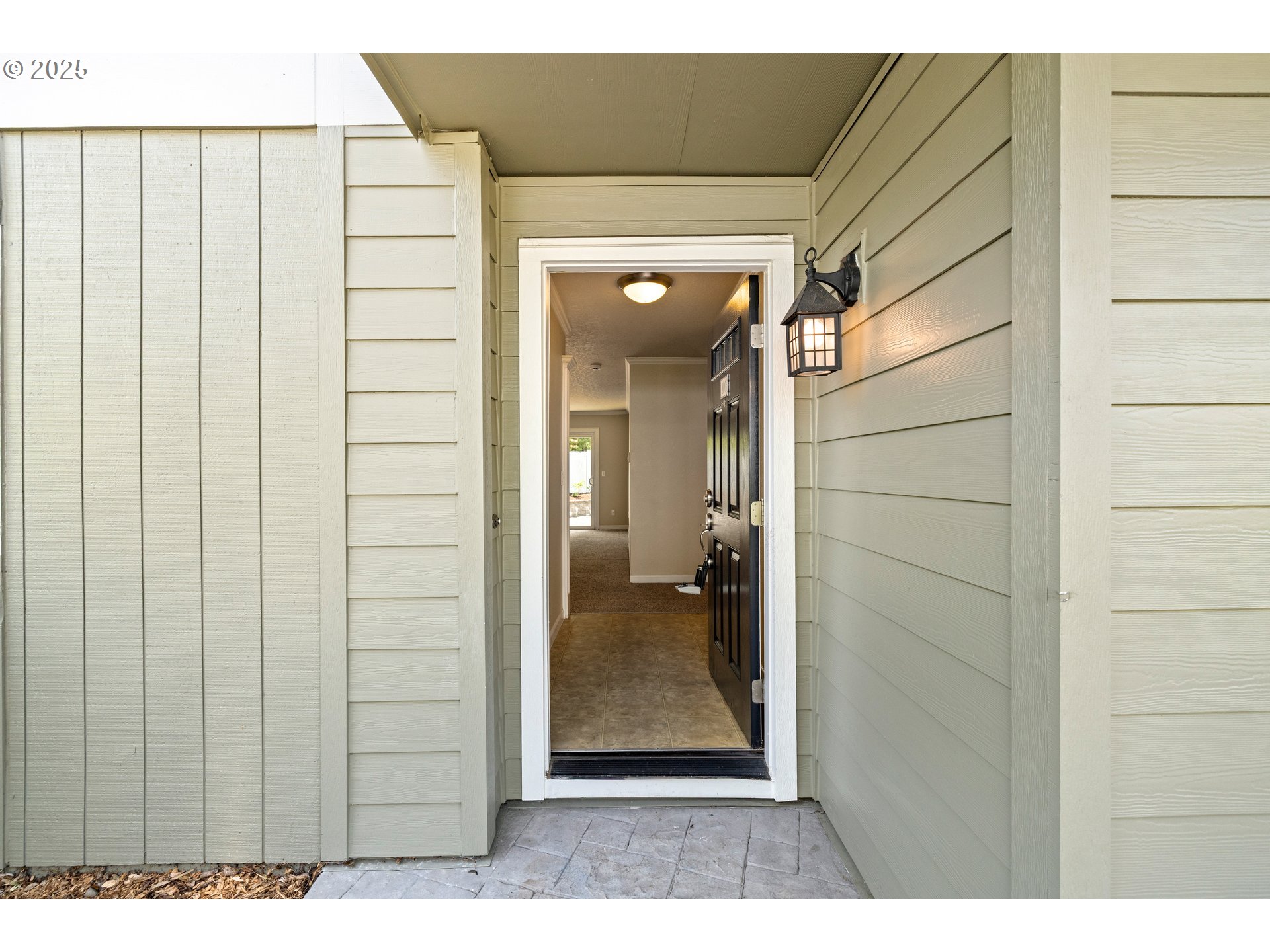 1950 Northwest 143rd Avenue, Unit 101 Portland, OR 97229 - Photo 3 of 45