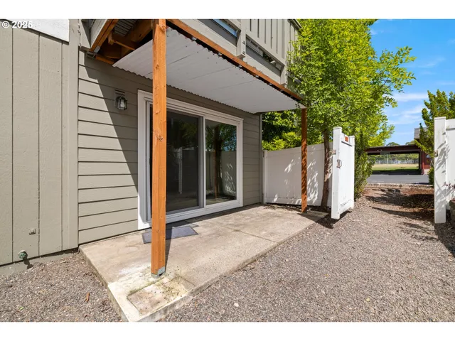 $235,000 | 1950 Northwest 143rd Avenue, Unit 101, Portland, OR 97229