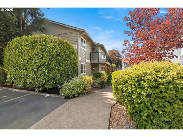 $235,000 | 1950 Northwest 143rd Avenue, Unit 101, Portland, OR 97229