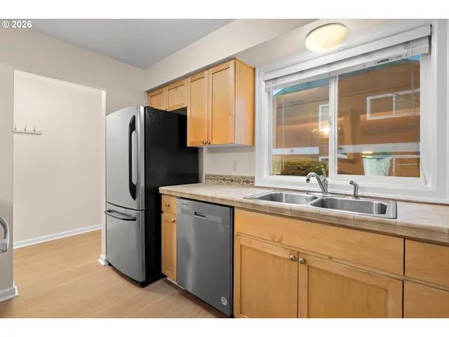 $235,000 | 1950 Northwest 143rd Avenue, Unit 101, Portland, OR 97229