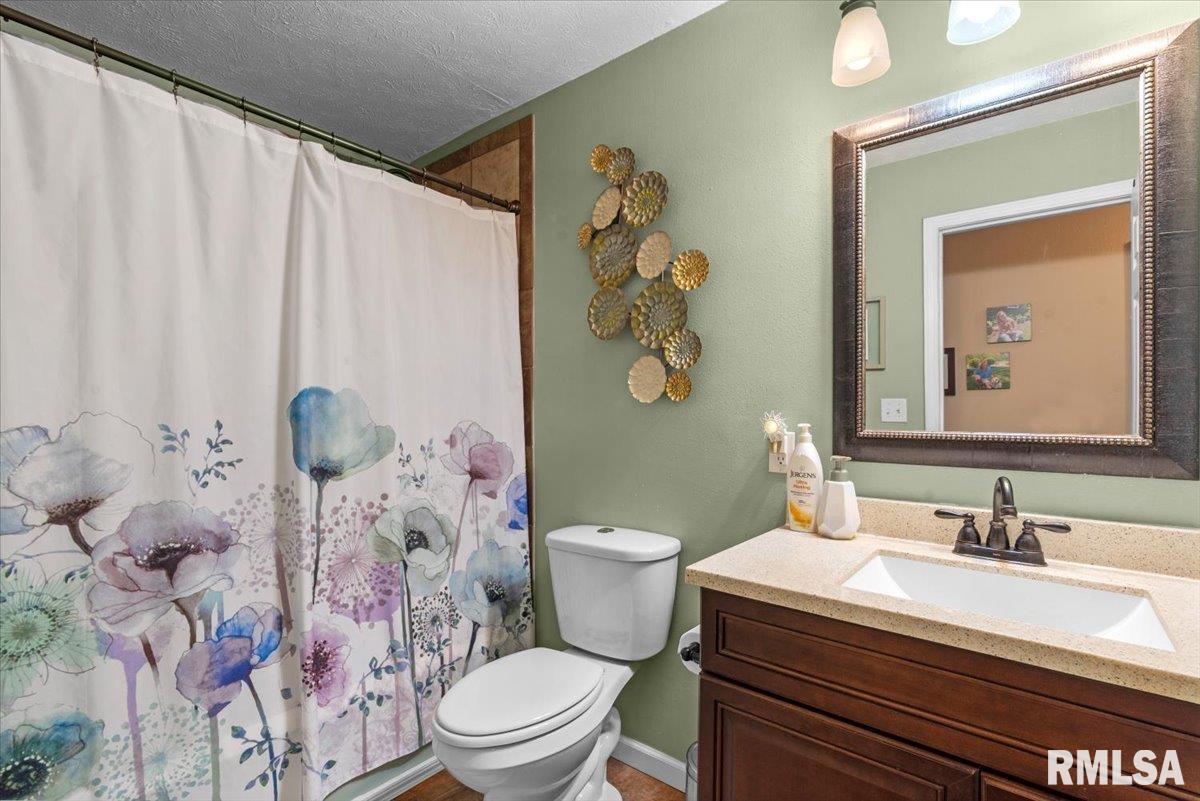 23751 Homestead Lane Athens, IL 62613 - Photo 37 of 54 Gallery Image 37