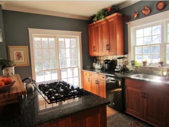 370 Charles Road Williston, VT 05495 - Photo 16 of 36