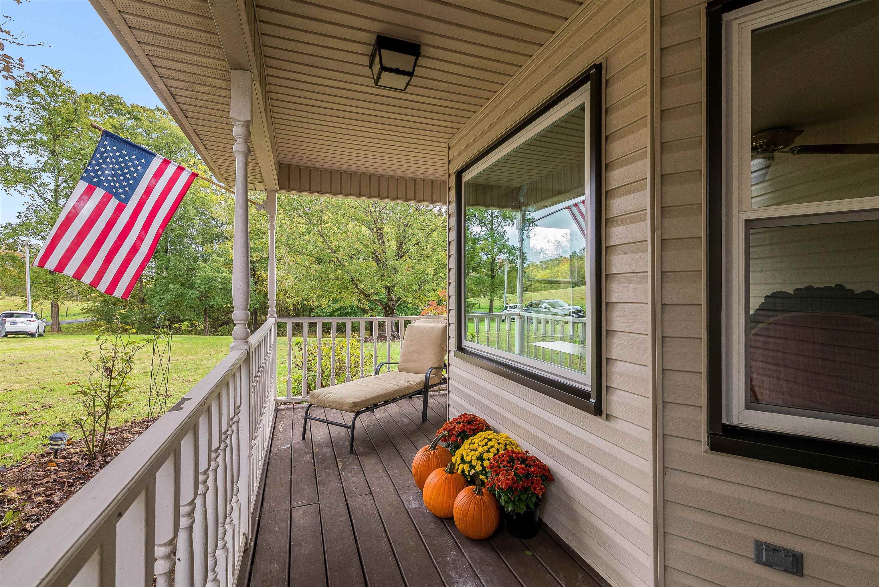598 Broadhead School Road Greenville, VA 24440 - Photo 11 of 55 a sitting area with furniture and wooden floor
