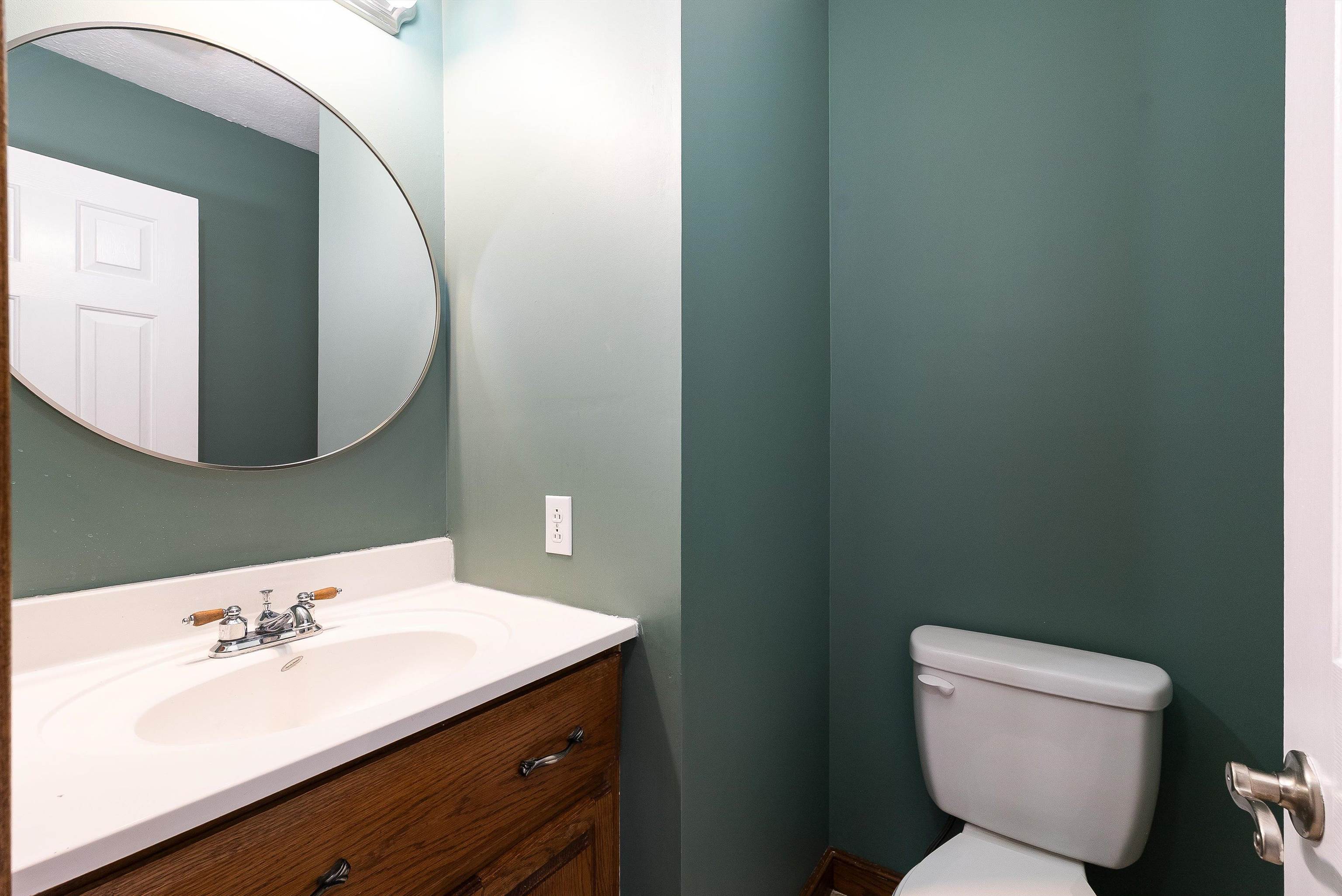 598 Broadhead School Road Greenville, VA 24440 - Photo 29 of 55 a bathroom with a sink mirror and toilet
