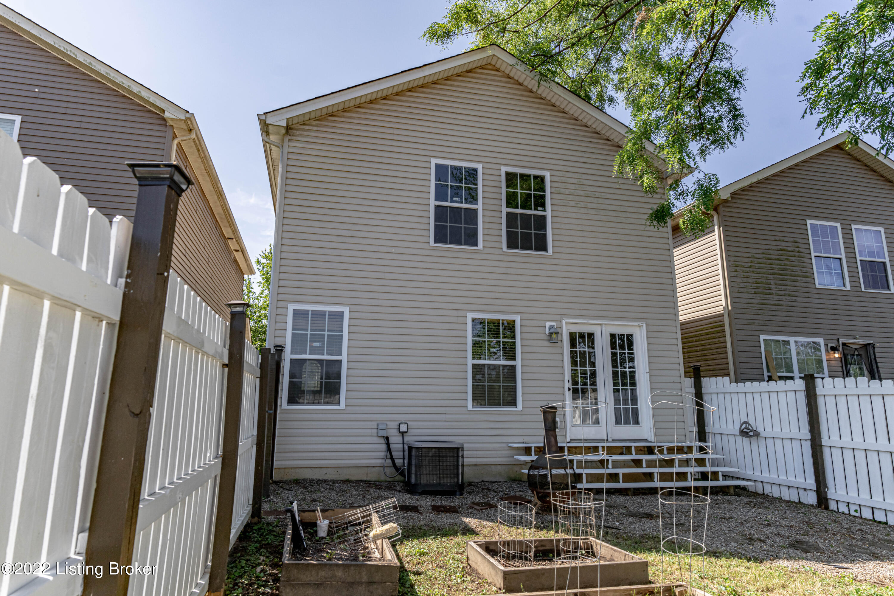 8917 Riley Avenue Louisville, KY 40242 - Photo 8 of 59 DSC07068
