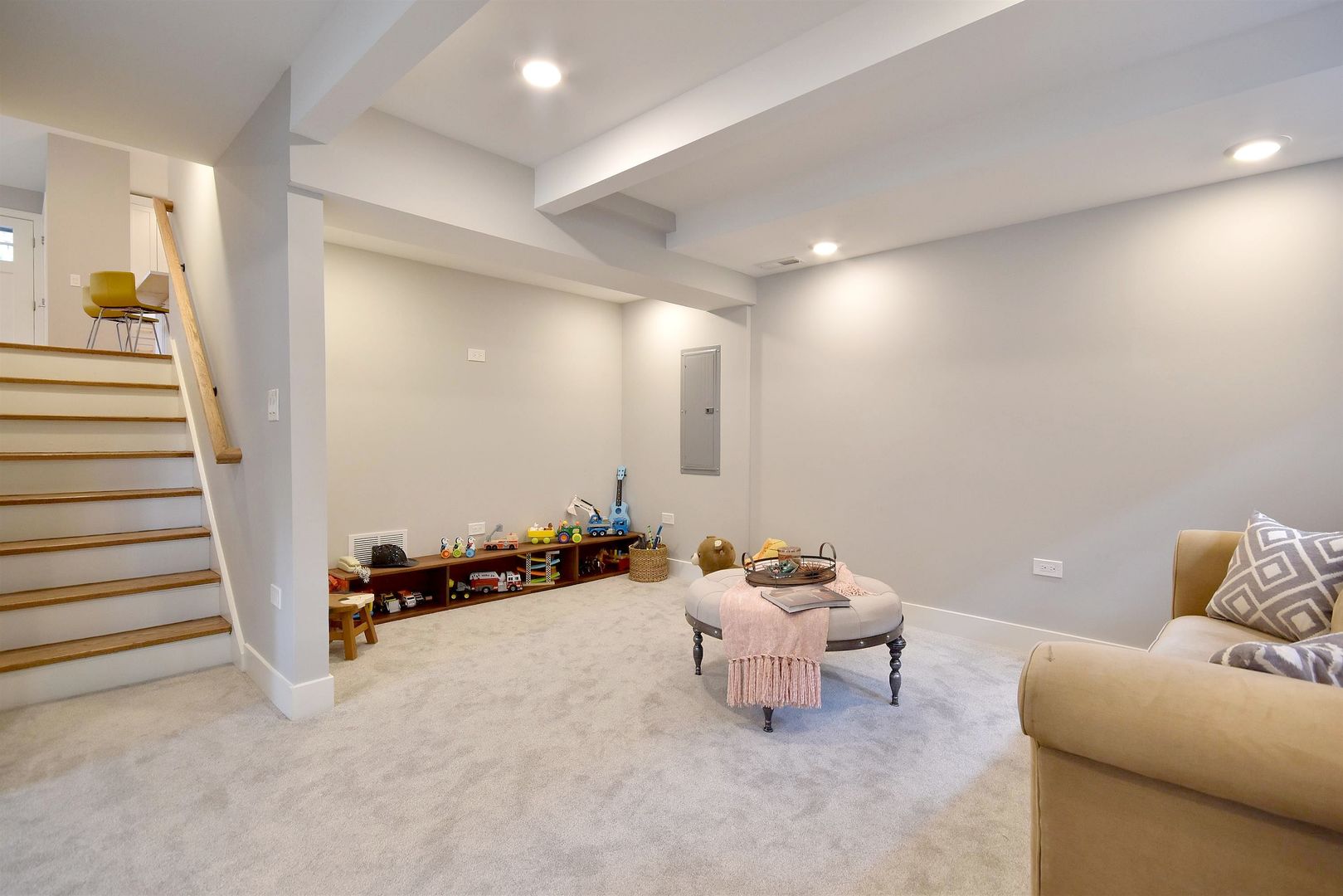8919 East Prairie Road Evanston, IL 60203 - Photo 22 of 28 a living room with furniture and wooden floor
