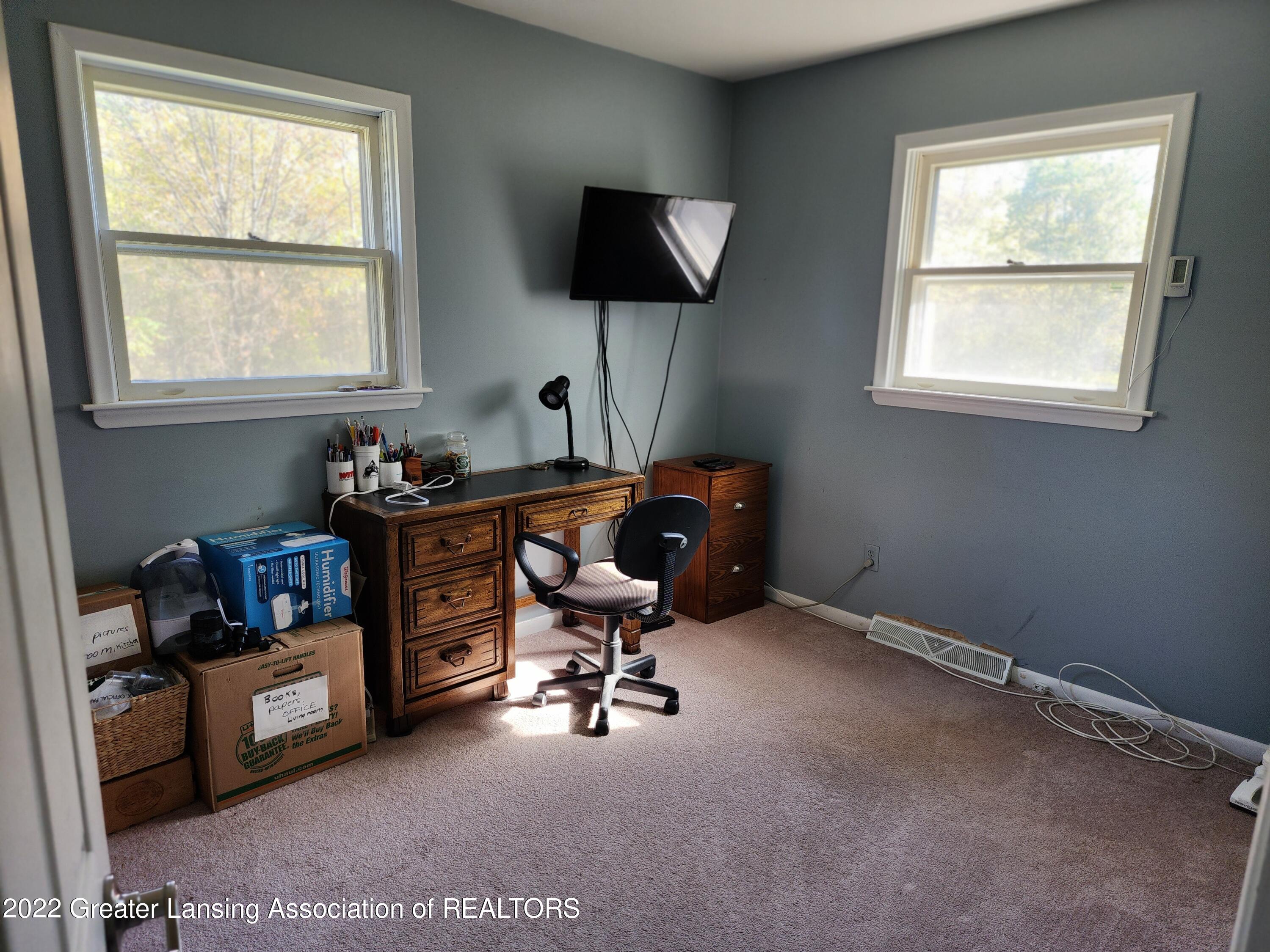 2557 Holt Road Mason, MI 48854 - Photo 10 of 17 20221010_151002